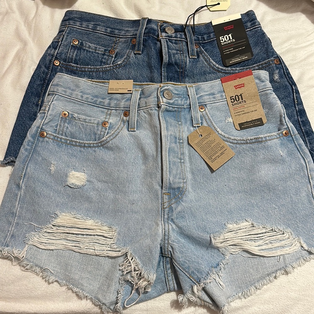 Size 26 and 27 women Levis shorts NWT